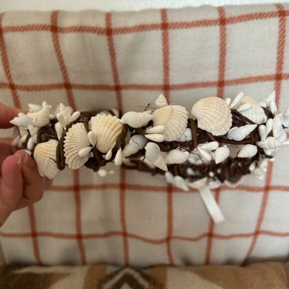 Delicate Mermaid Adjustable Shell Crown - Picture 2 of 4